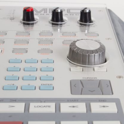 clear protective dust cover for the mpc renn with top right knobs and jog wheel showing the custom fit.